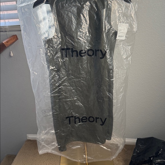 Theory Women's Sleeveless High Crew Dress-NWT - Picture 9 of 9